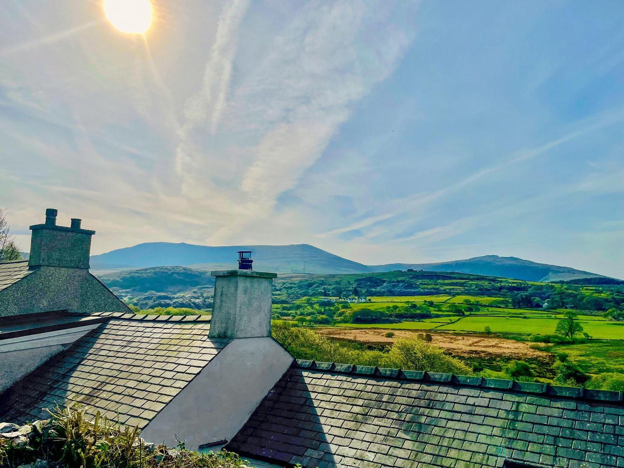 Hyfrydle Cottage Pen-y-groes エクステリア 写真