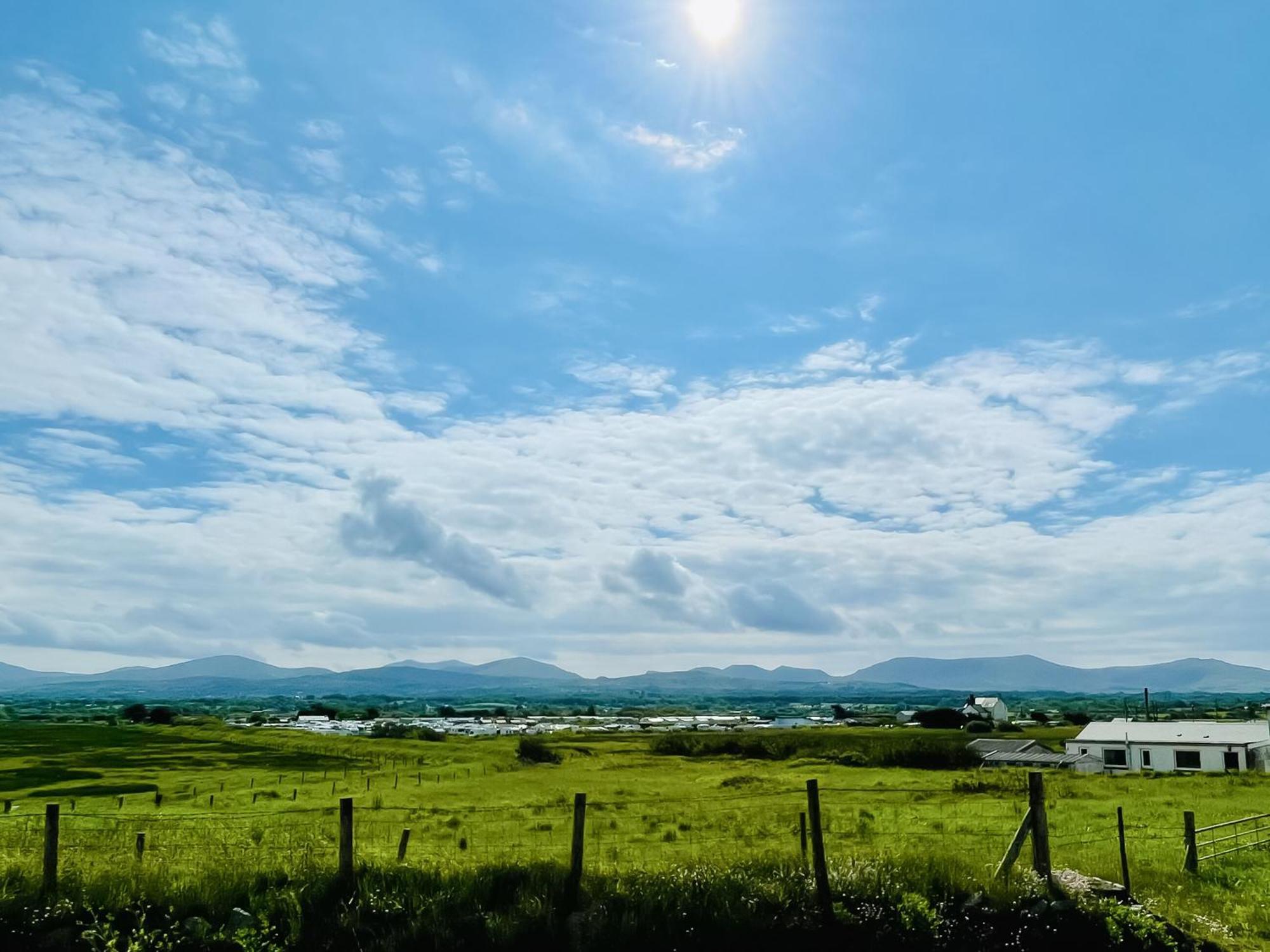 Hyfrydle Cottage Pen-y-groes エクステリア 写真